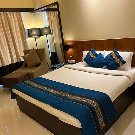 Hotel Landmark Ratnagiri Ngoại thất bức ảnh