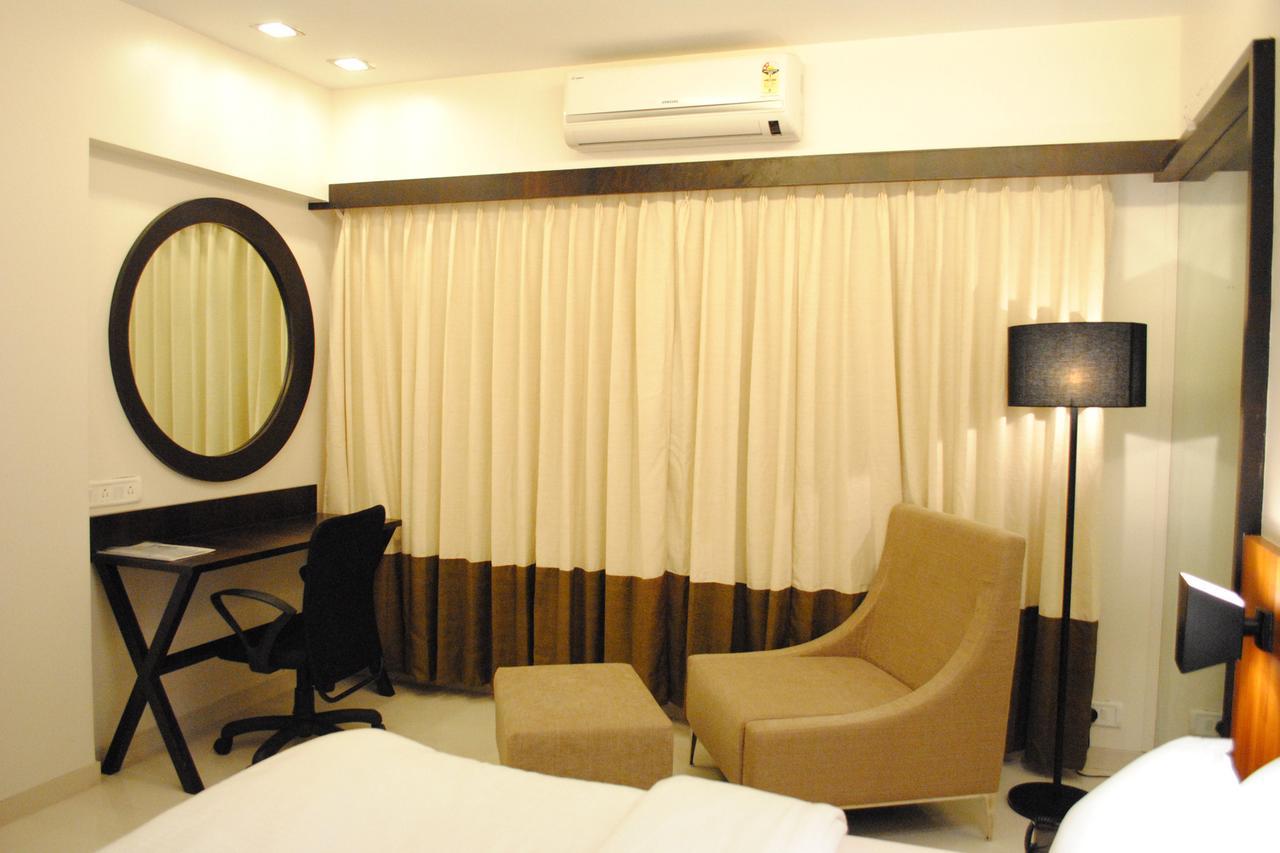 Hotel Landmark Ratnagiri Ngoại thất bức ảnh